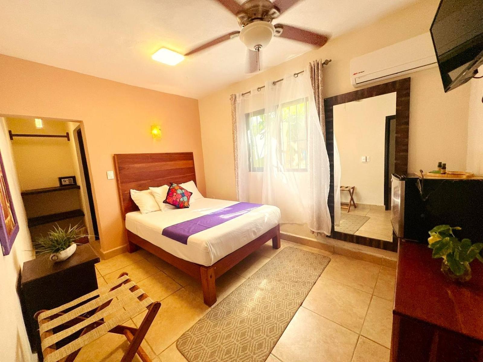 El Roble Hotel Bacalar Exterior photo