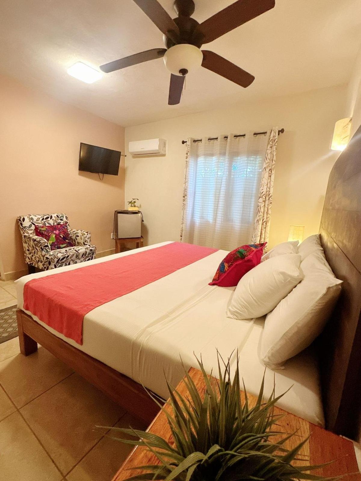 El Roble Hotel Bacalar Exterior photo