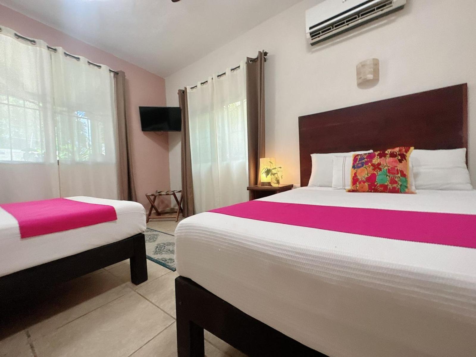 El Roble Hotel Bacalar Room photo